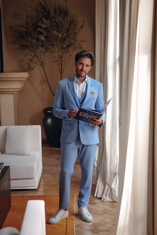 A fish named Fred - Pantalon melange pique - Light blue pantalon melange pique with slim fit worn with white shirt and light blue statement blazer featuring artistic.