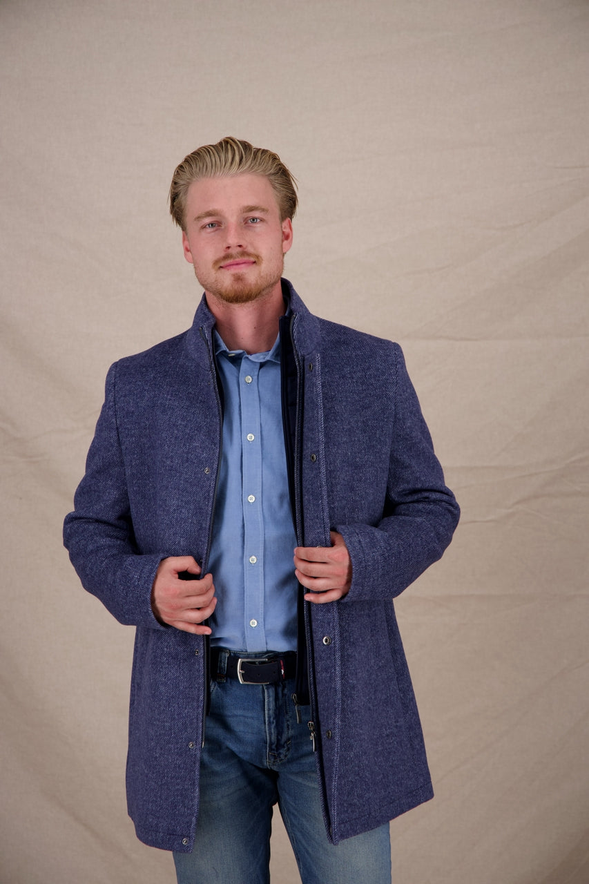 Funnel neck coat