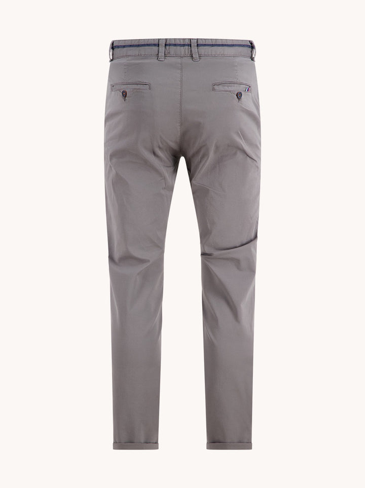 Chino-Kleidungsstückfärbung