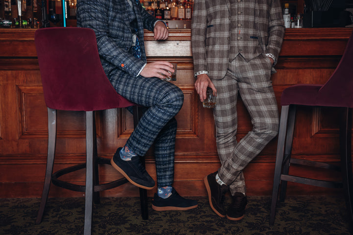 Trouser travel windowpane
