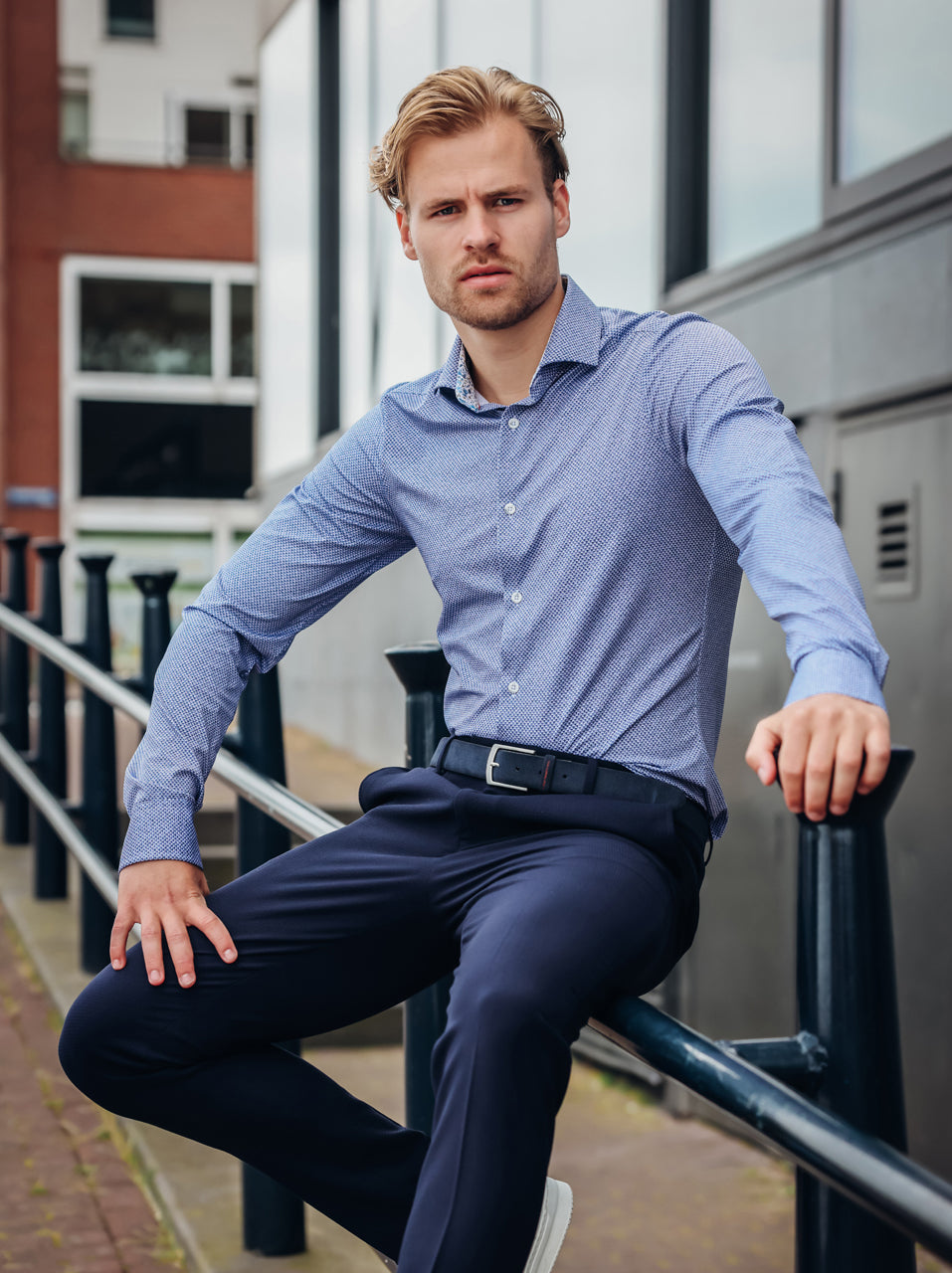 Shirt scale structure