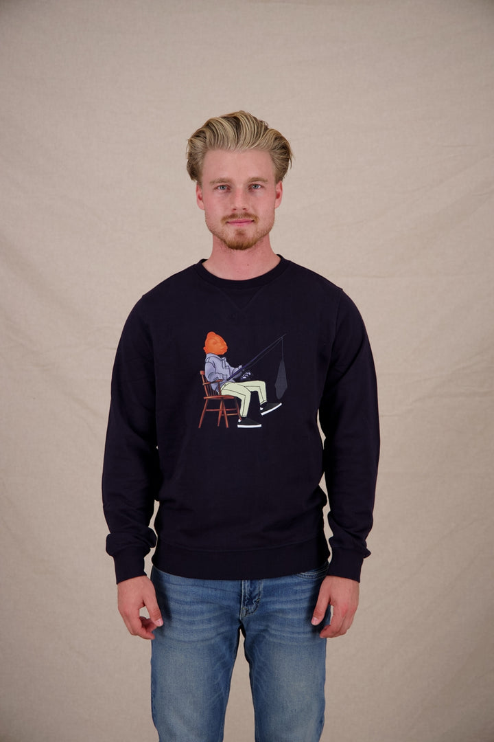 Sweater fishing Fred